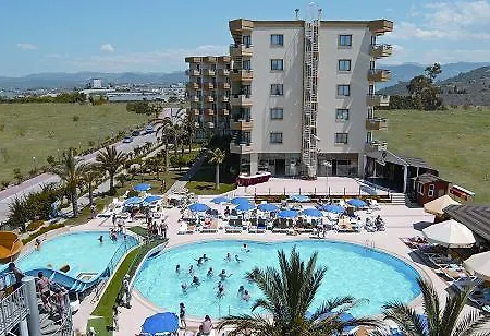 Szálloda Caretta Relax 4*