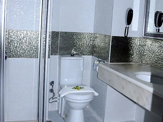 Caretta Relax Hotell 4*