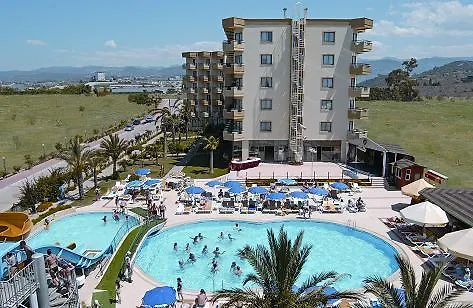 Hotell Caretta Relax 4*