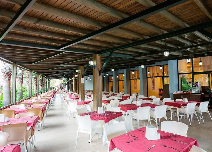 Caretta Relax Hotell 4*